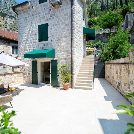Katareo Apartments Kotor Bagian luar foto