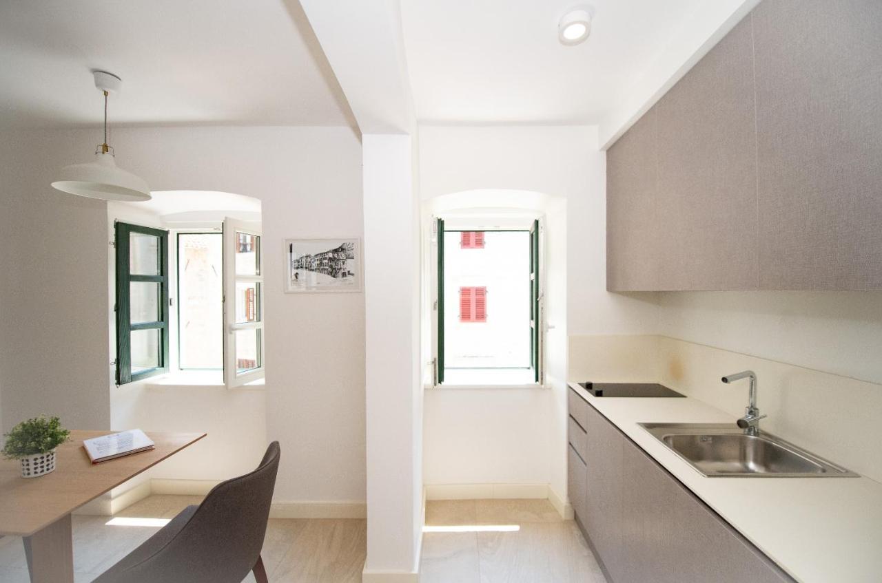 Katareo Apartments Kotor Bagian luar foto