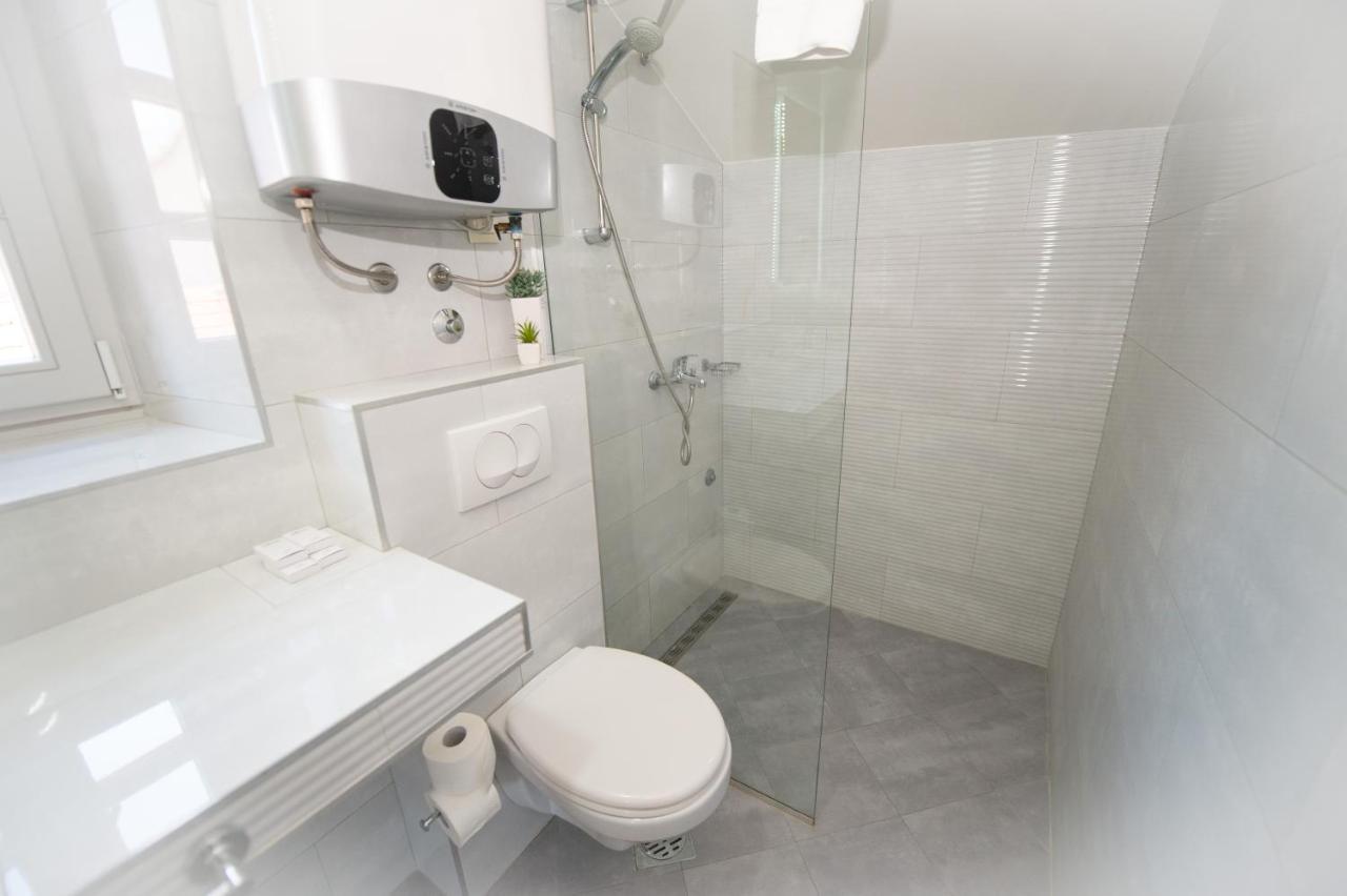 Katareo Apartments Kotor Bagian luar foto